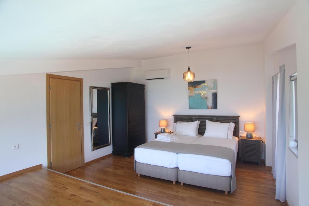 Capro - Milos Bay Villas Áyios Nikítas Buitenkant foto