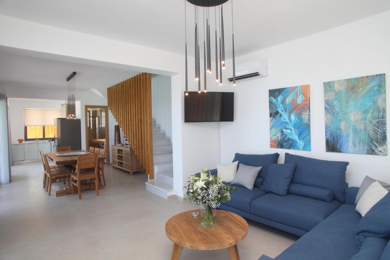 Capro - Milos Bay Villas Áyios Nikítas Buitenkant foto
