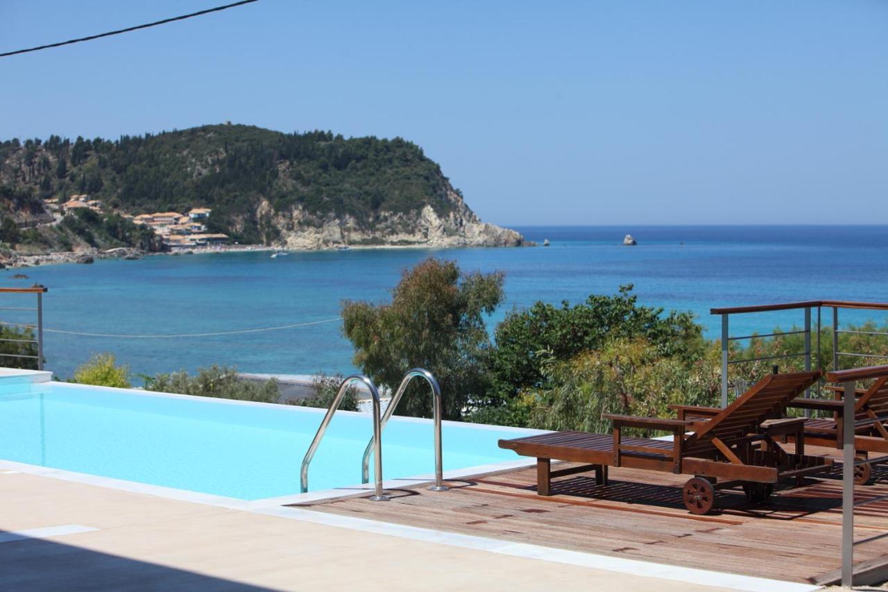 Capro - Milos Bay Villas Áyios Nikítas Buitenkant foto