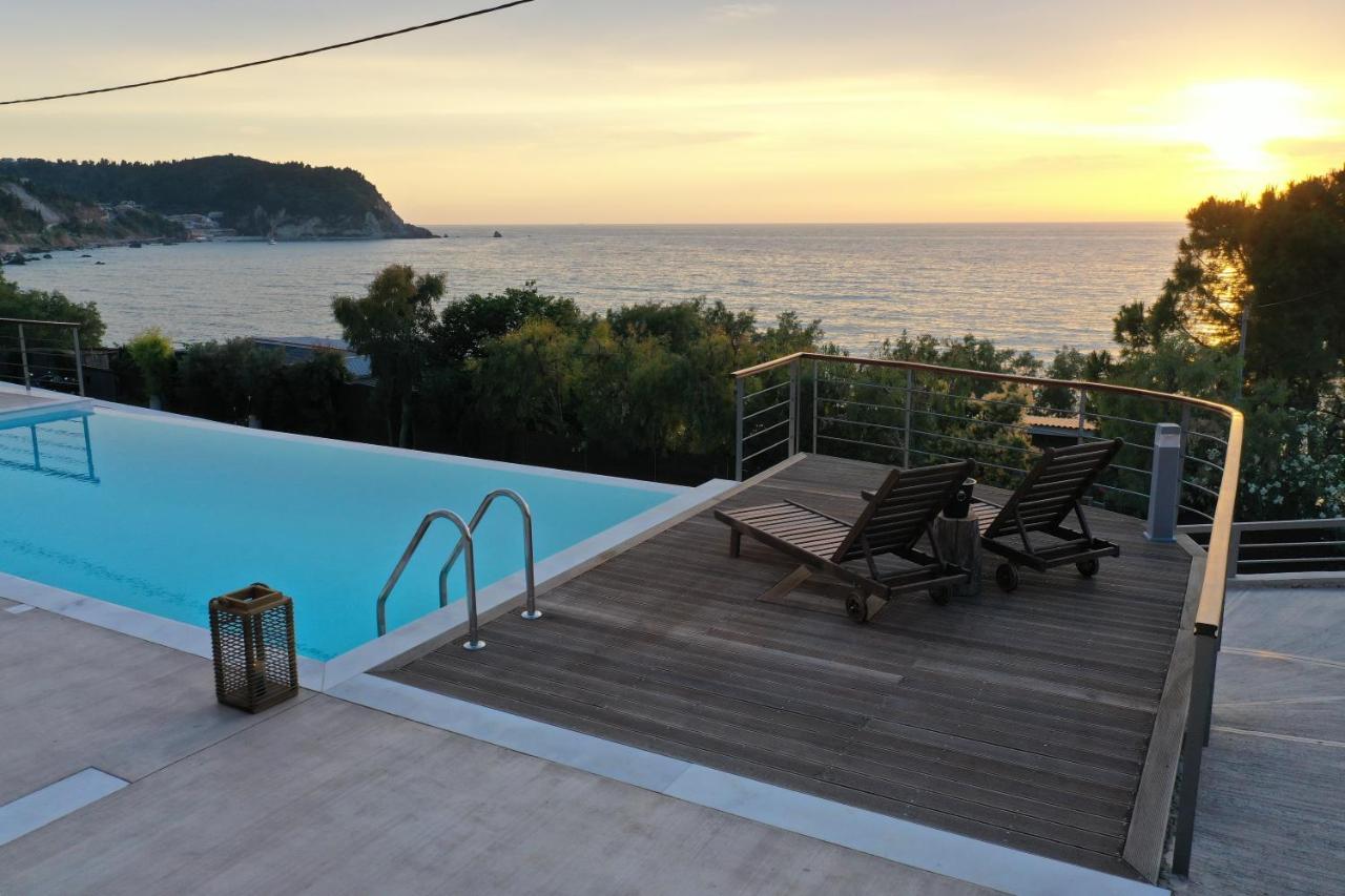 Capro - Milos Bay Villas Áyios Nikítas Buitenkant foto