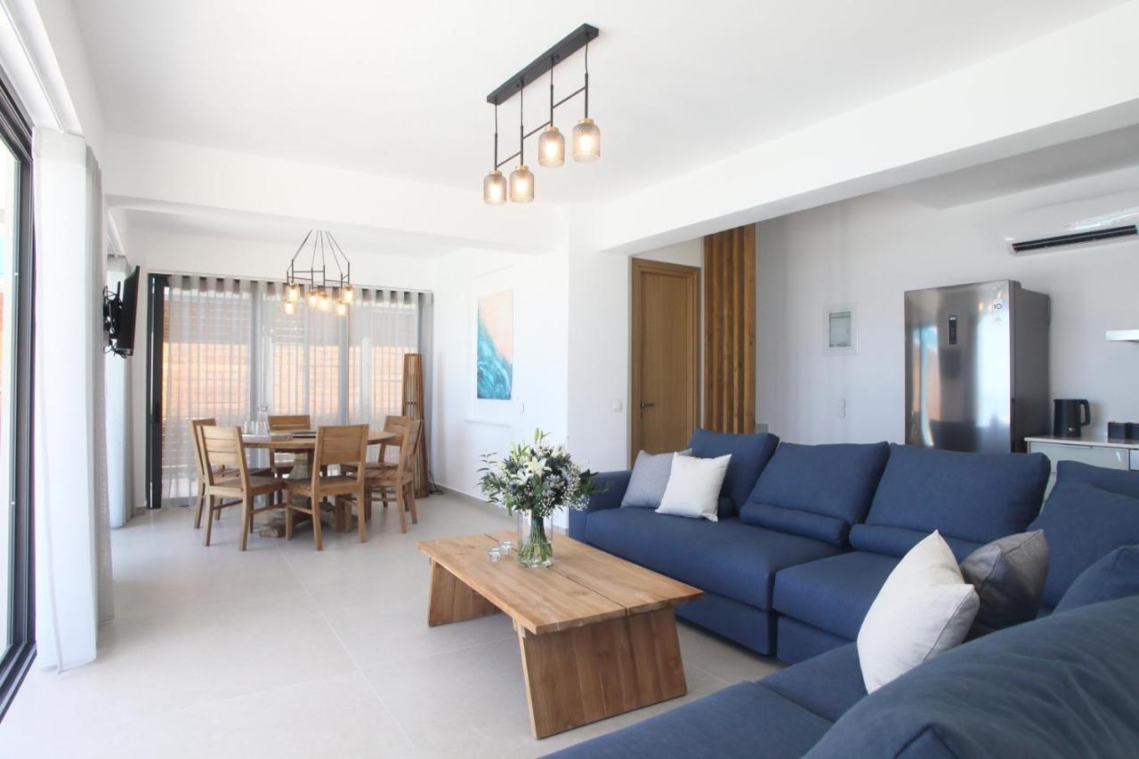 Capro - Milos Bay Villas Áyios Nikítas Buitenkant foto