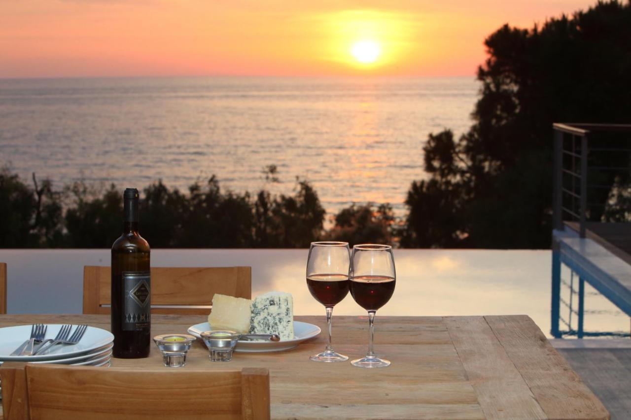 Capro - Milos Bay Villas Áyios Nikítas Buitenkant foto