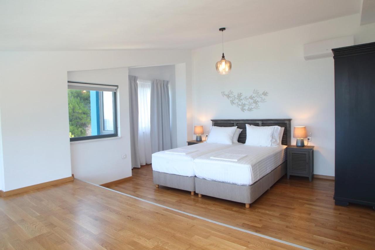 Capro - Milos Bay Villas Áyios Nikítas Buitenkant foto
