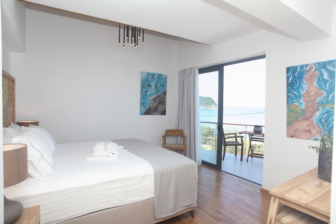 Capro - Milos Bay Villas Áyios Nikítas Buitenkant foto