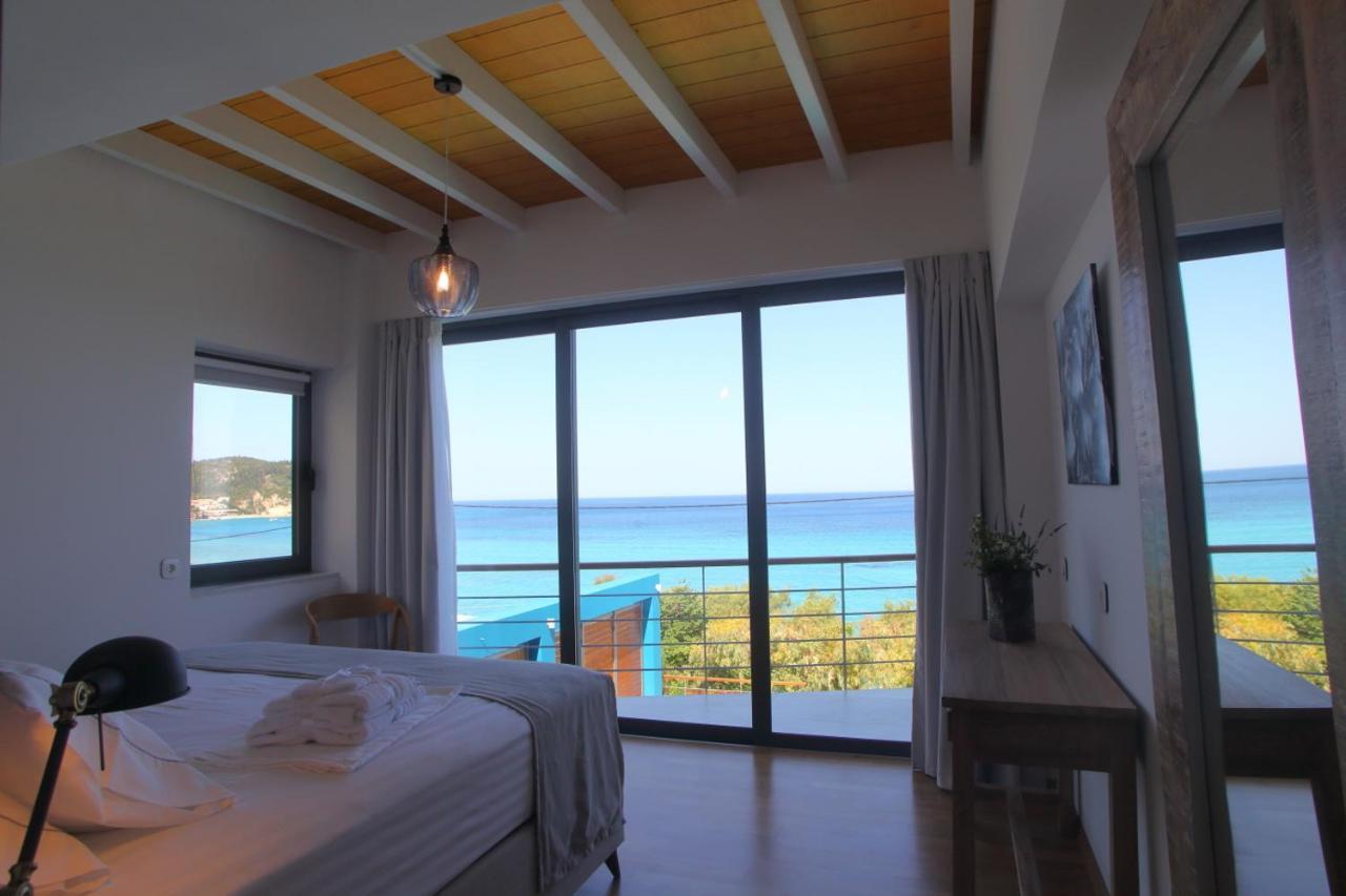 Capro - Milos Bay Villas Áyios Nikítas Buitenkant foto