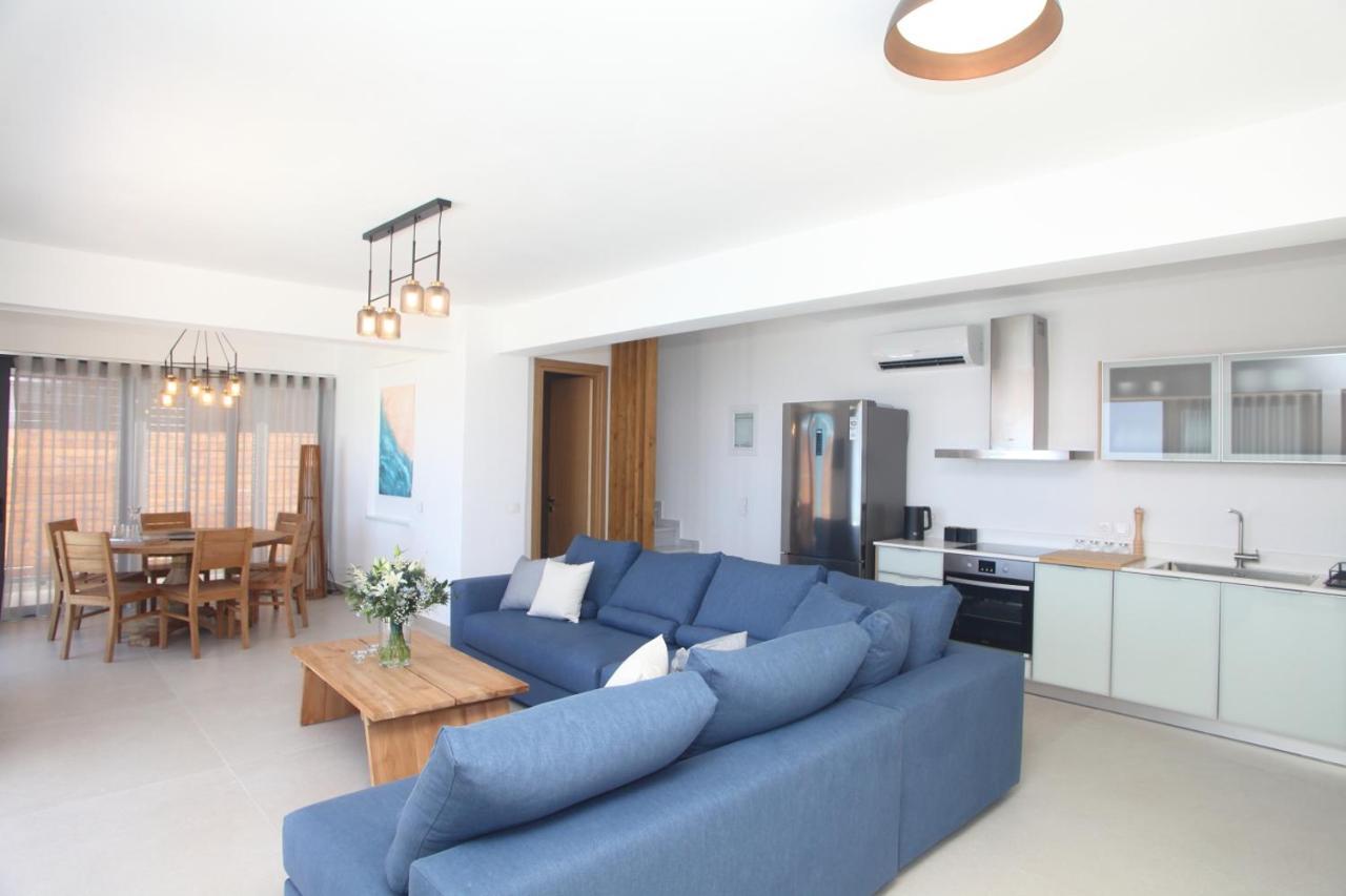 Capro - Milos Bay Villas Áyios Nikítas Buitenkant foto