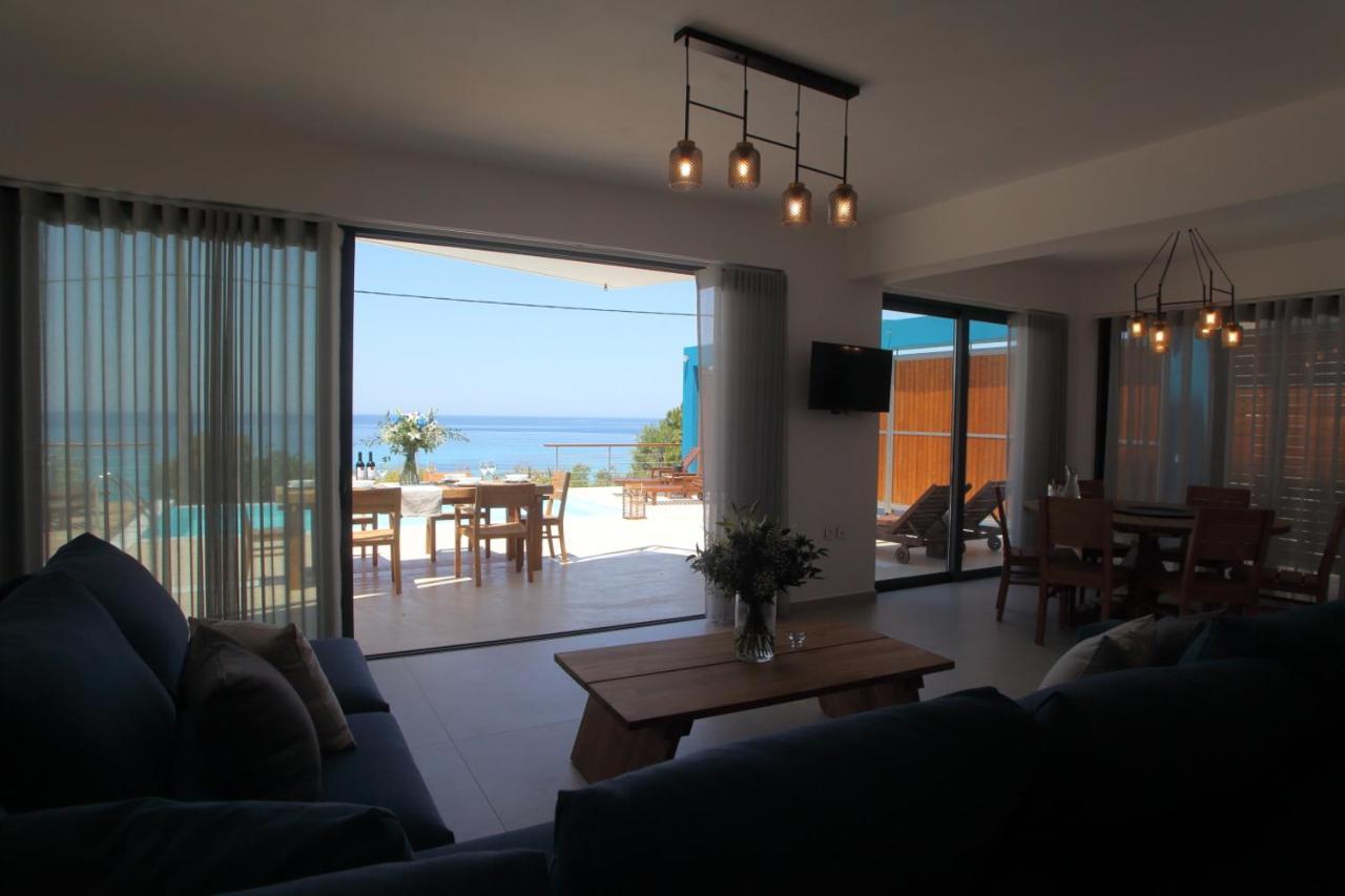 Capro - Milos Bay Villas Áyios Nikítas Buitenkant foto