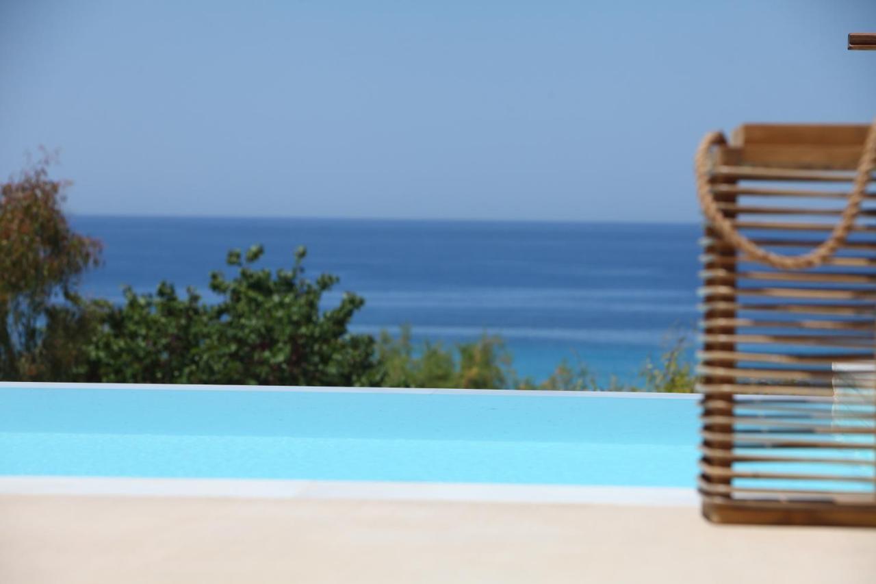 Capro - Milos Bay Villas Áyios Nikítas Buitenkant foto