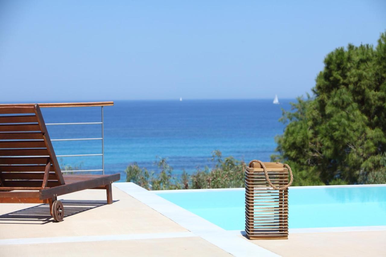 Capro - Milos Bay Villas Áyios Nikítas Buitenkant foto