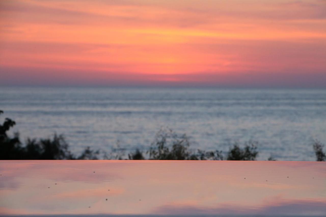 Capro - Milos Bay Villas Áyios Nikítas Buitenkant foto