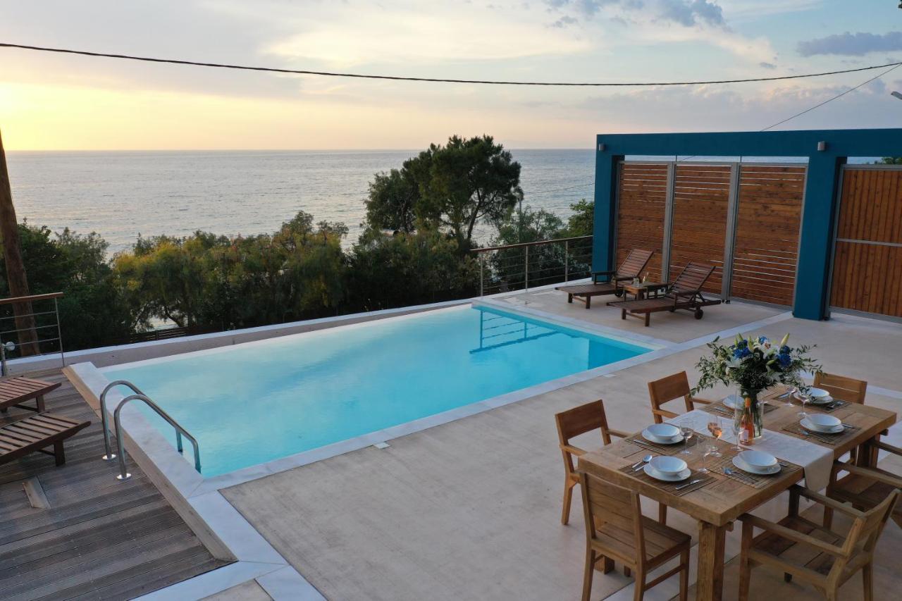 Capro - Milos Bay Villas Áyios Nikítas Buitenkant foto
