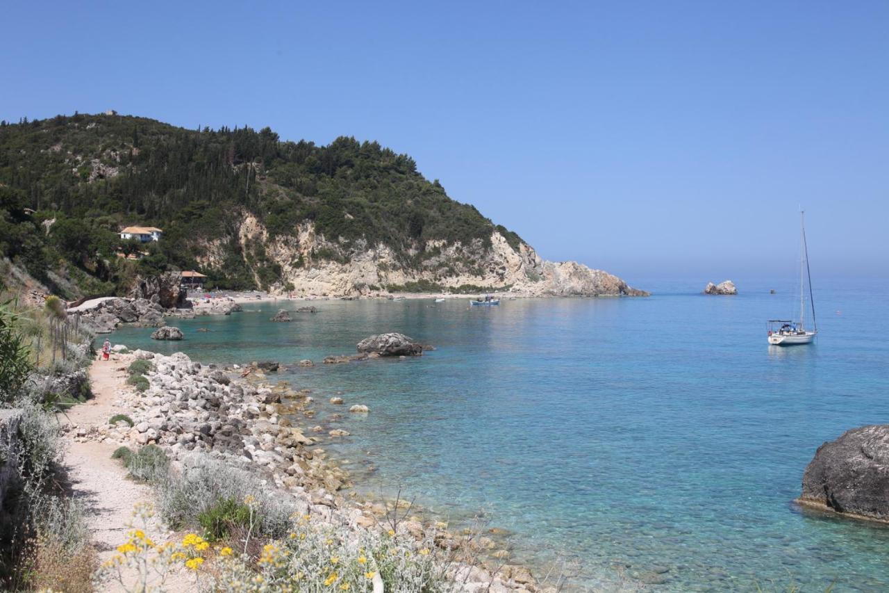 Capro - Milos Bay Villas Áyios Nikítas Buitenkant foto