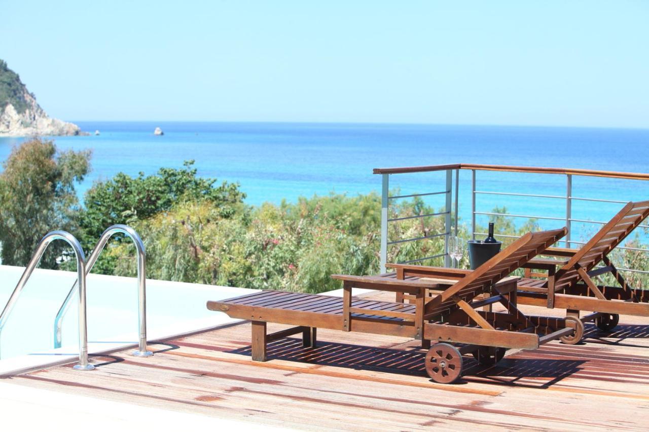 Capro - Milos Bay Villas Áyios Nikítas Buitenkant foto