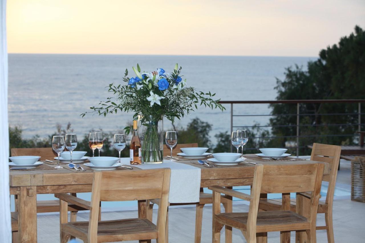 Capro - Milos Bay Villas Áyios Nikítas Buitenkant foto