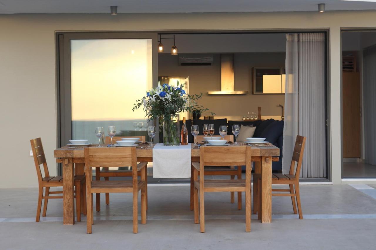 Capro - Milos Bay Villas Áyios Nikítas Buitenkant foto