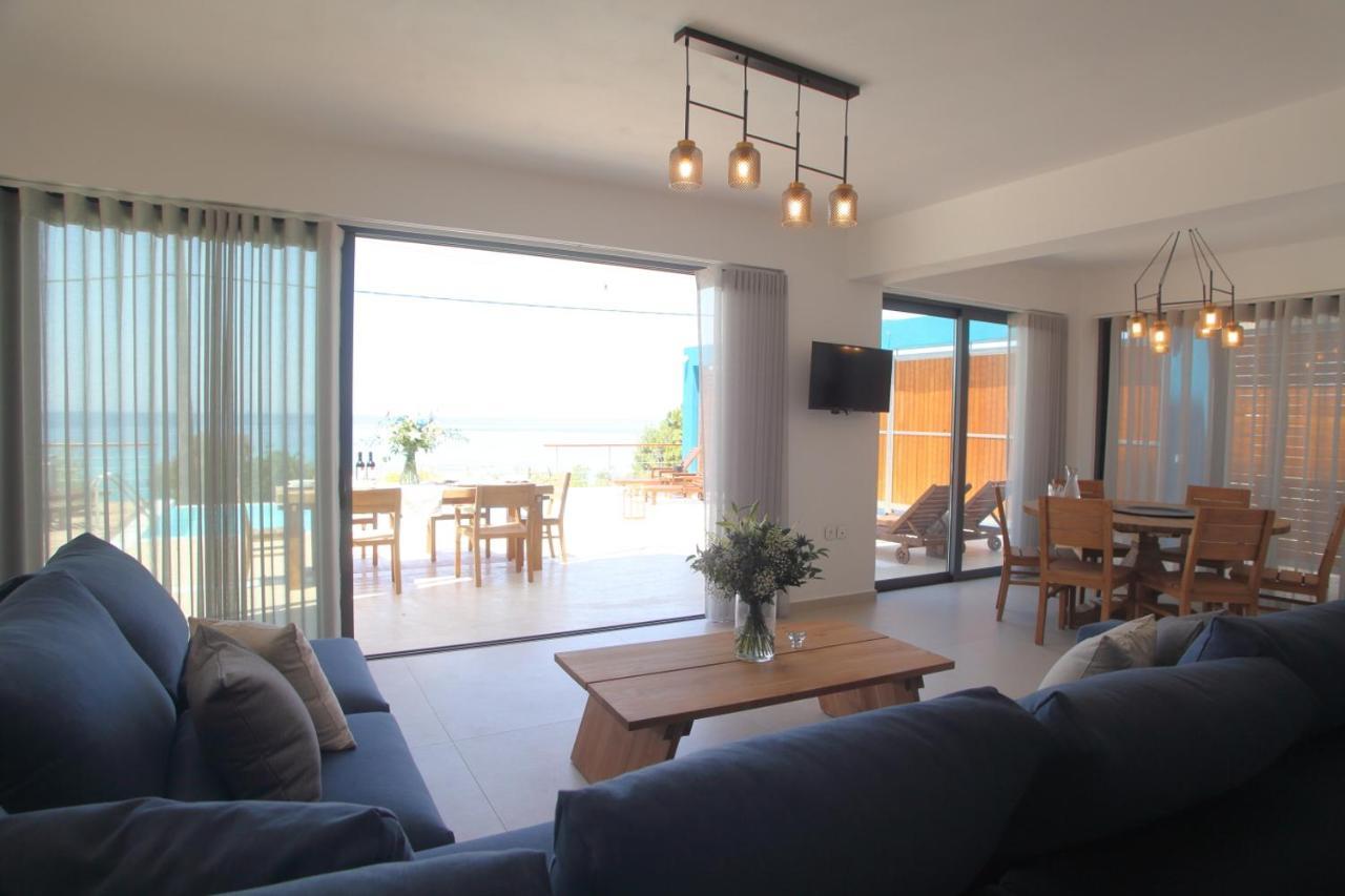 Capro - Milos Bay Villas Áyios Nikítas Buitenkant foto