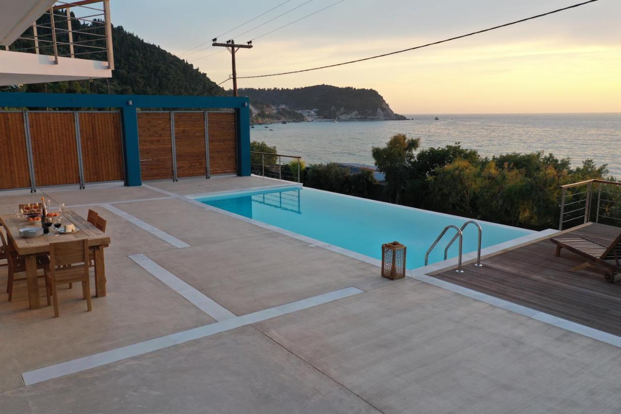 Capro - Milos Bay Villas Áyios Nikítas Buitenkant foto